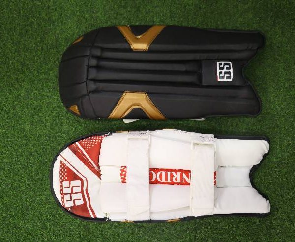 SS Black Gold Wicket Keeping Pads