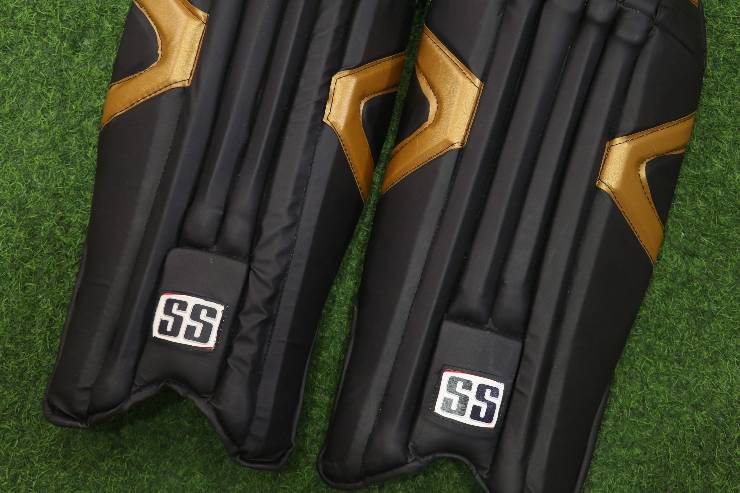 SS Black Gold Wicket Keeping Pads