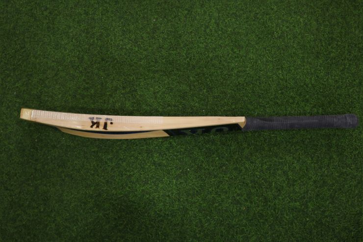 JK Black Edition Kashmir Willow Bat