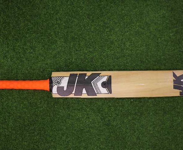 JK White Edition Bat